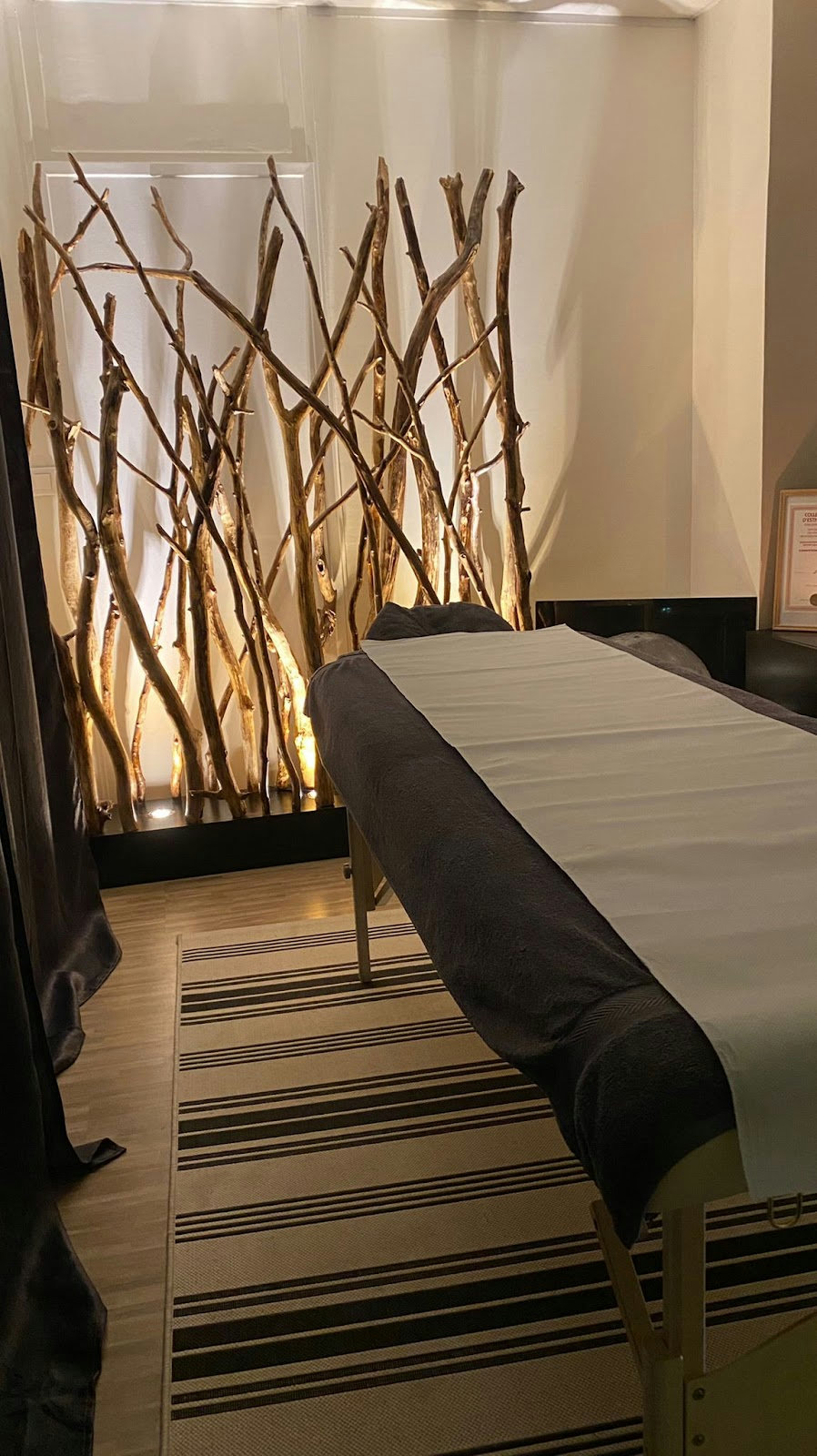 Bar à Massages by Rajae à Marne