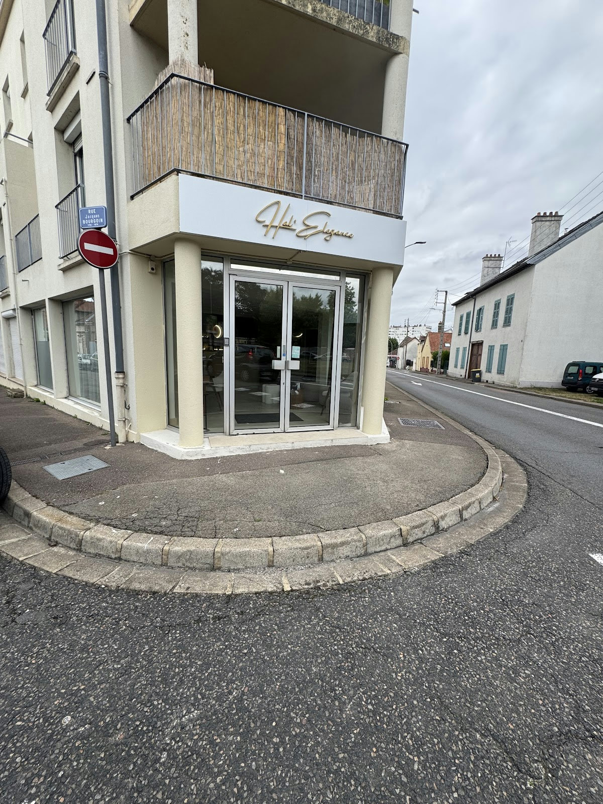 Hal'Elegance à Aube